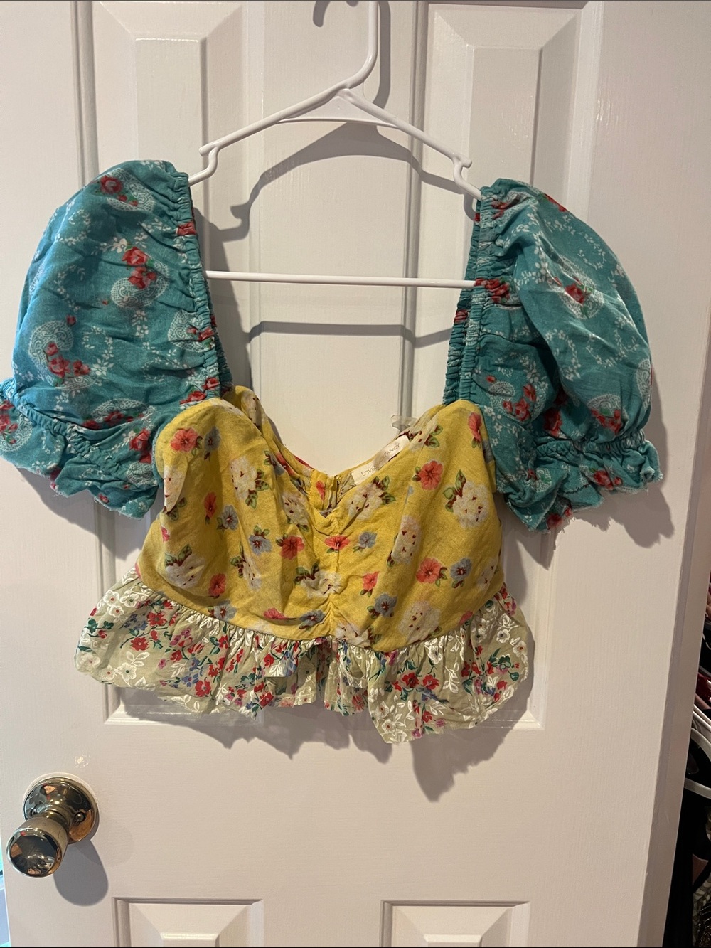 Love shack Floral Tie-Front Puff Sleeve Crop Top - Yellow & Blue SELLING AS It - Picture 7 of 9